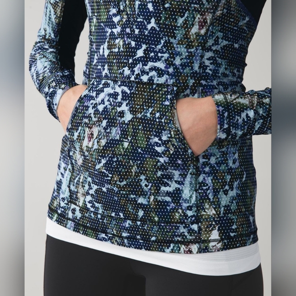 Lululemon Runbeam Hoodie Floral Sport White Multi/Black Sz 2 - Picture 11 of 12